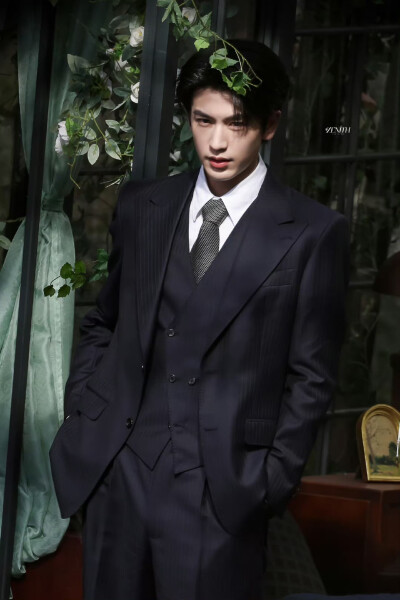 cr.ZENITH丨天穹·张凌赫