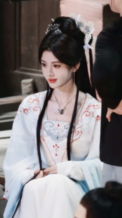 鞠婧祎来战