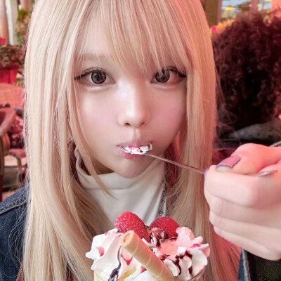 爱是草莓香