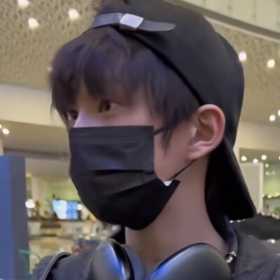 陈思罕
深圳潮男