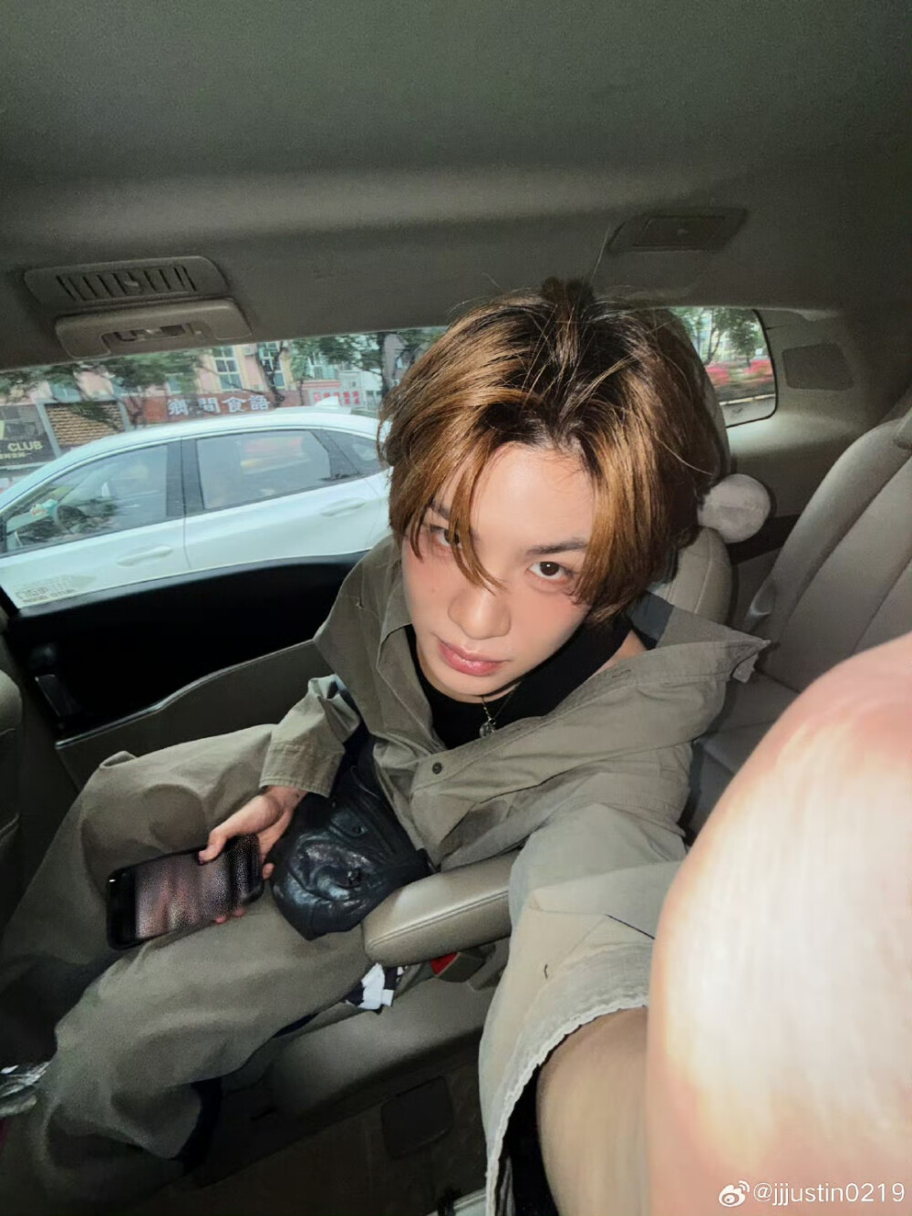 黄明昊