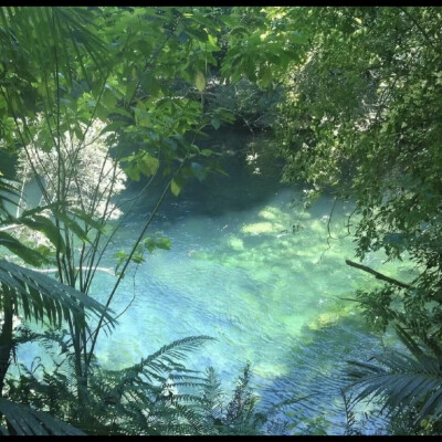 蓝色背景