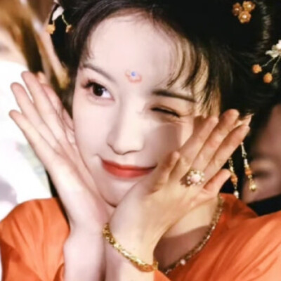大概就还是一些武祯，非常萌的小女孩