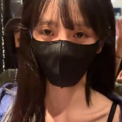 就这样喂喂雨点听着薇薇声