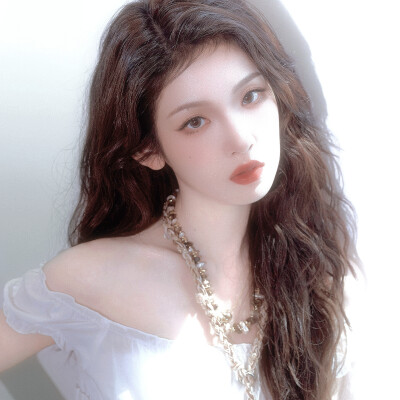 张淼怡
