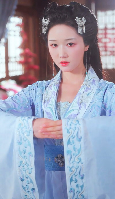 岳雨婷