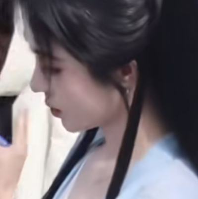 苍蓝