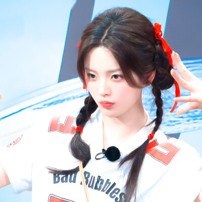 杨超越