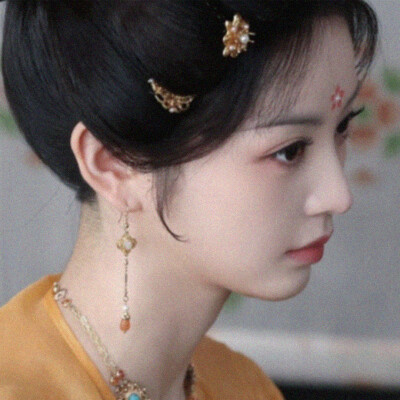 咪咪你过来我和你说点事