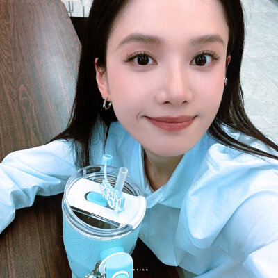 张婧仪