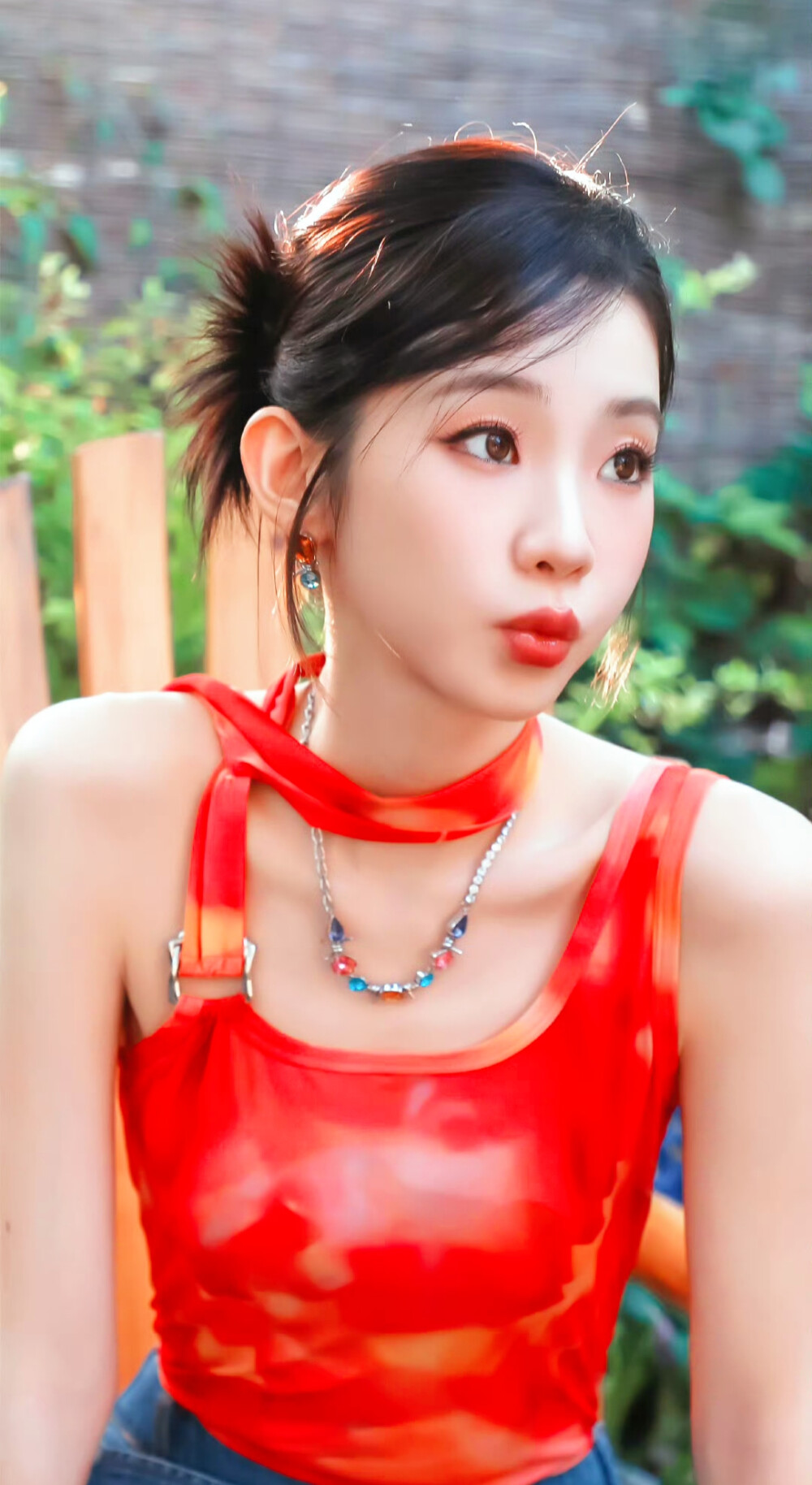 张艺凡