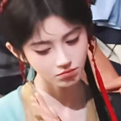 命运反复颠簸来回穿梭揪着你和我