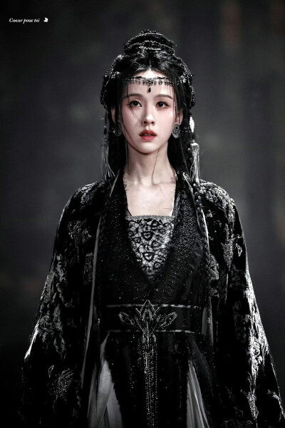 陈都灵