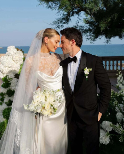 布莱克叶·埃南（Bregje Heinen）