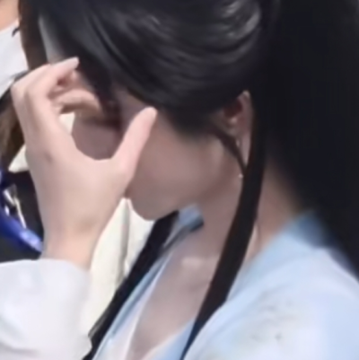 苍蓝