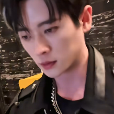 忘掉我跟你恩怨，樱花开了几转