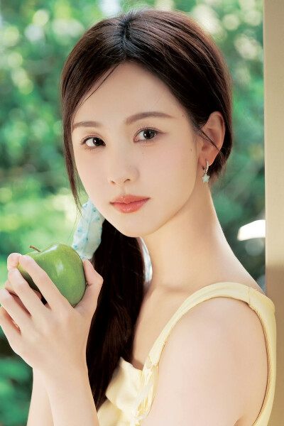 陈都灵