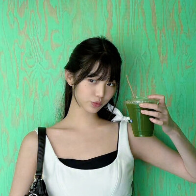 张元英