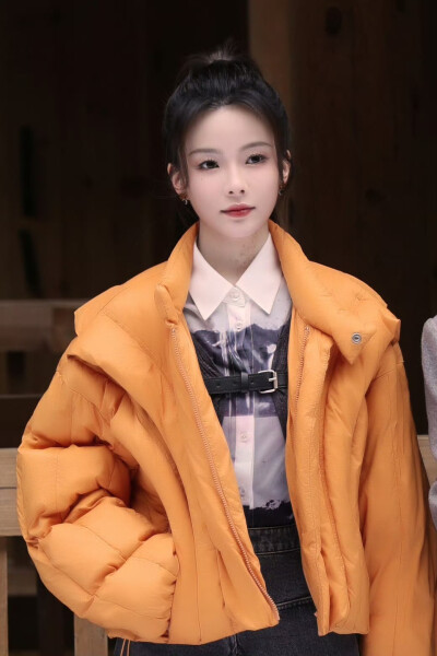 陈卓璇