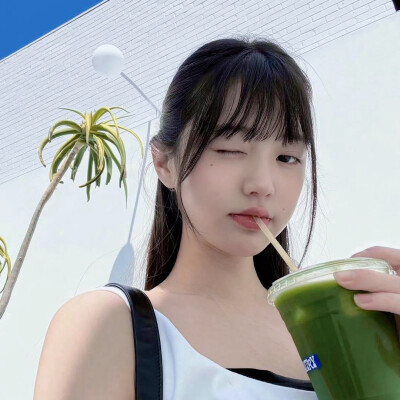 张元英