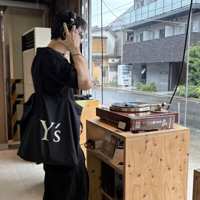 男生头像
人靠一个接一个的期待活着
