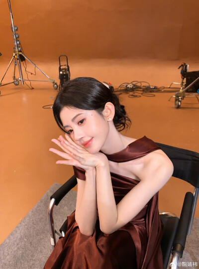 鞠婧祎