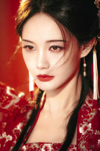 李一桐