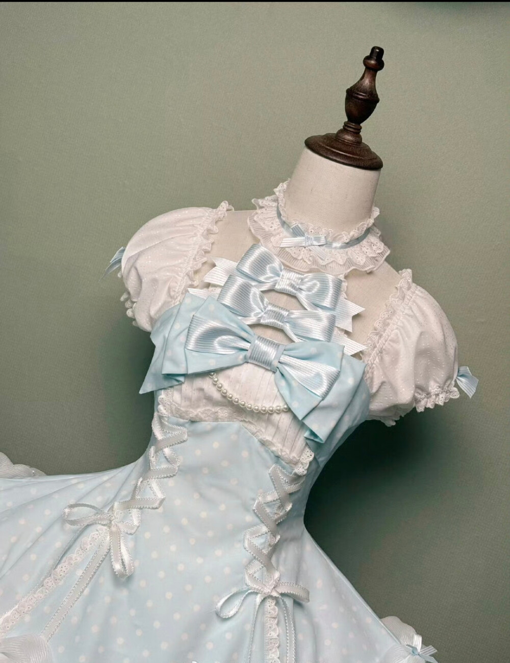 古早波点！！！真的好好看啊，这个水蓝色，有老婆冲这个颜色啦，萌萌哒
#lo安利 #lo #lo裙 