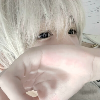 _   ̫ _