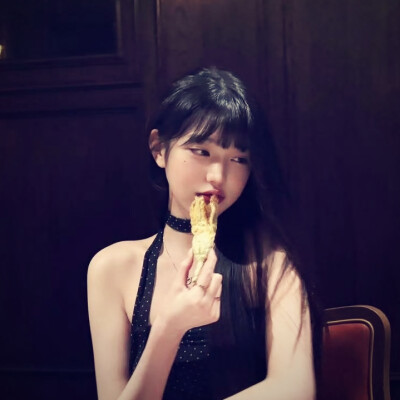 张元英