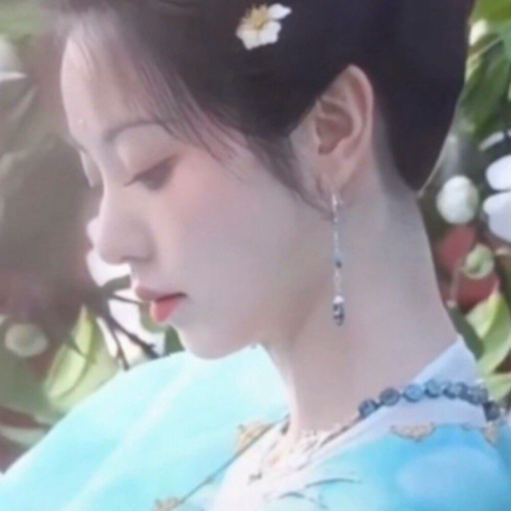 这个女孩才看完小说来截，依旧都调了食用请收单哦