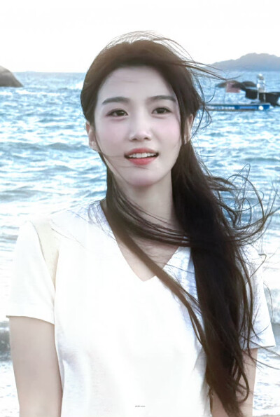 卢昱晓_