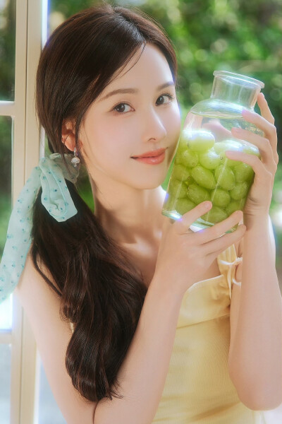 陈都灵