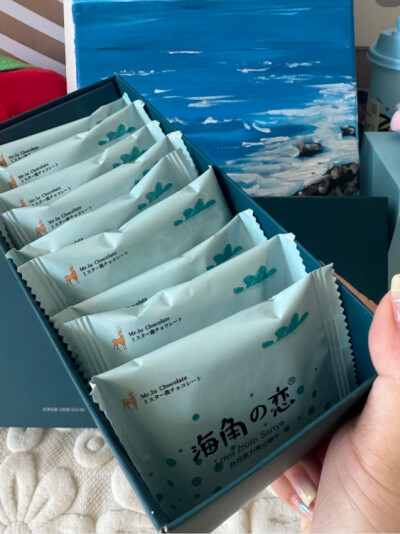 秋天不喝奶茶，在宿舍喝“海景下午茶”
我感觉我可以再瘦点，钱包可以再胖点
毕竟十月份的假期俺还想出去玩呢，到时候狠狠出片，闪爆PYQ
所以从今天开始，我要守护钱包，减少热量摄入
蹲一波十月一的延迟满足hhhhhh
…