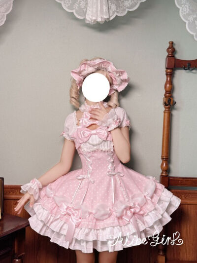 这也太有古早味了吧，粉色波点好萌啊！