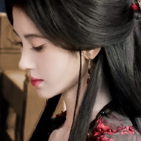 鞠婧祎
