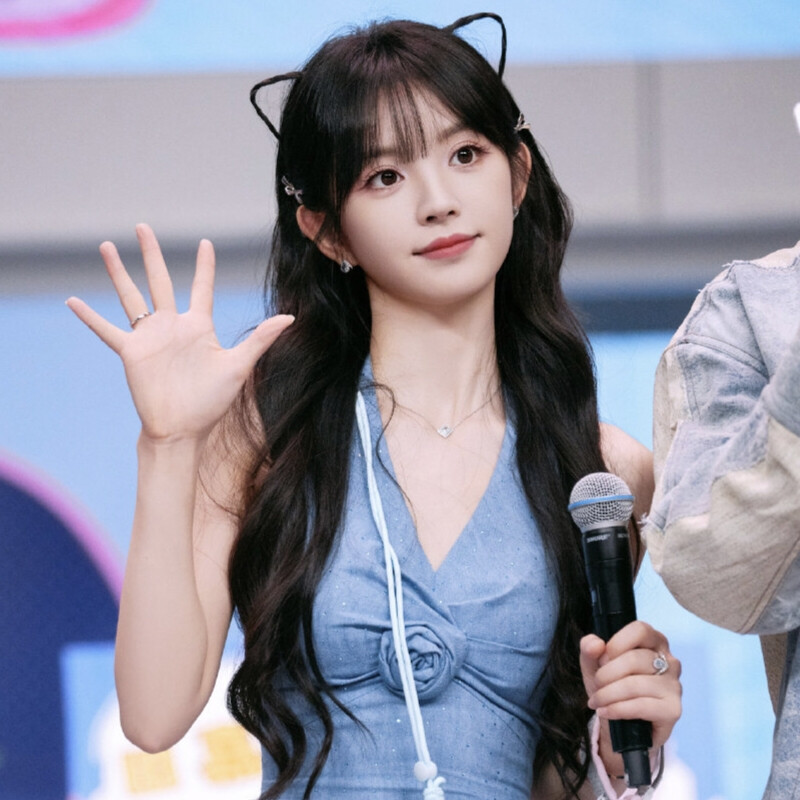 田曦薇套图可二改 改注 看简介