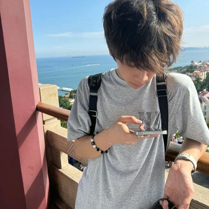 没关系的 我觉得傻人有傻福