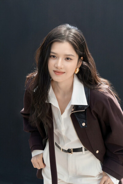 张婧仪