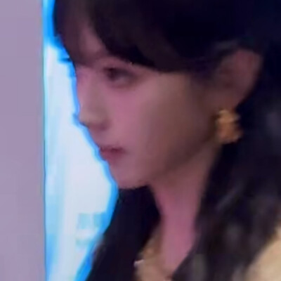 侧脸