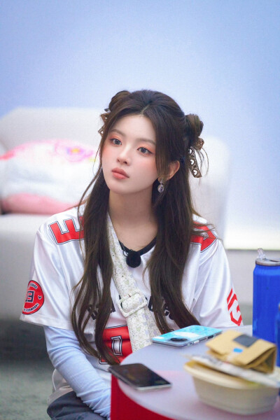杨超越