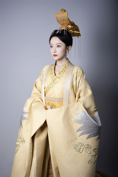 贬妻为妾，医女竟是长公主 萧倾雪