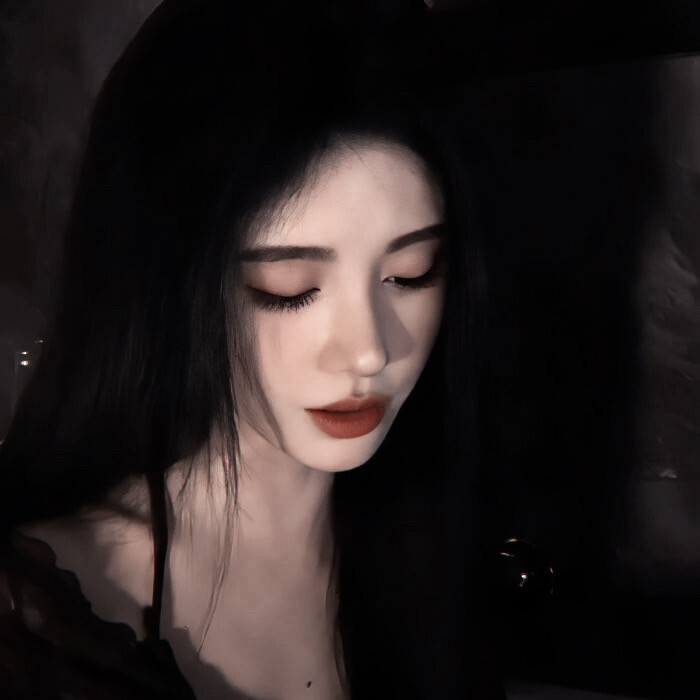 月光下转身 那就是你
鞠婧祎
起司名札