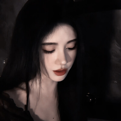 月光下转身 那就是你
鞠婧祎
起司名札
