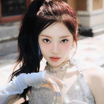 SuperLe"-の疯狂艺术家的画作...