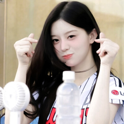 ✌︎˶╹ꇴ╹˶✌︎