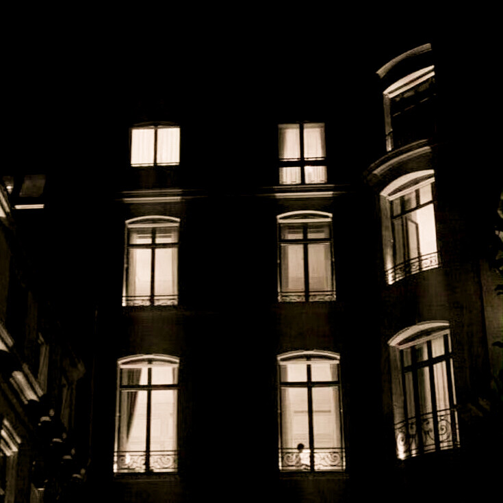 文字是贫瘠的 我想你懂我的眼泪