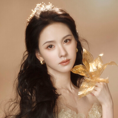 陈都灵