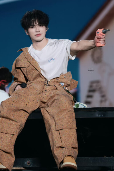 cr.Nuvoloso
歪歪