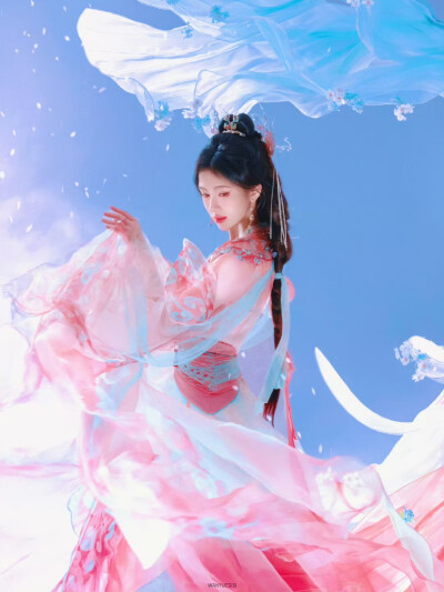 鞠婧祎